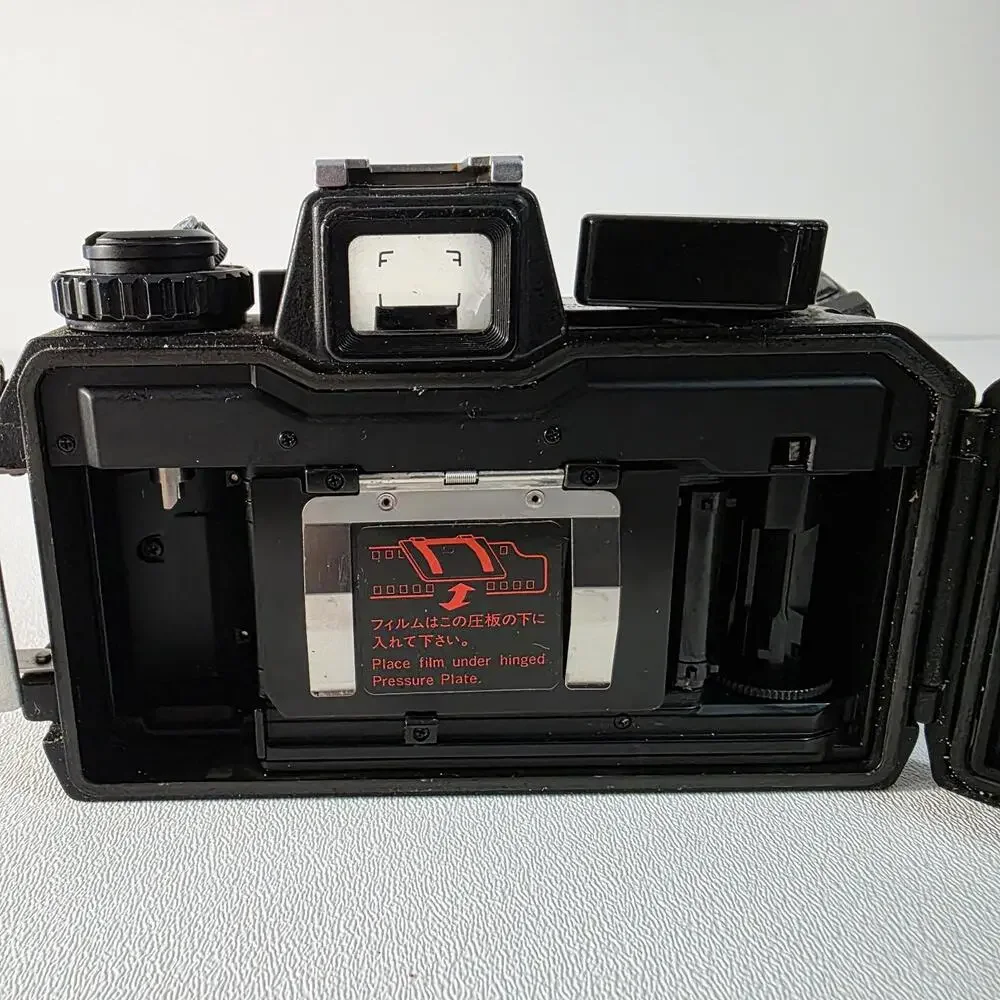 Nikonos IV-A Camera 35mm F2.5 Lens 770105 Untested